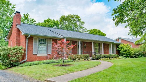 544 Meadow Ln, Versailles, KY, 40383-1443 | Card Image