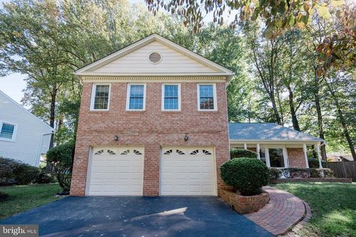 8465 Sevan Ct, ANNANDALE, VA, 22003-1160 | Card Image