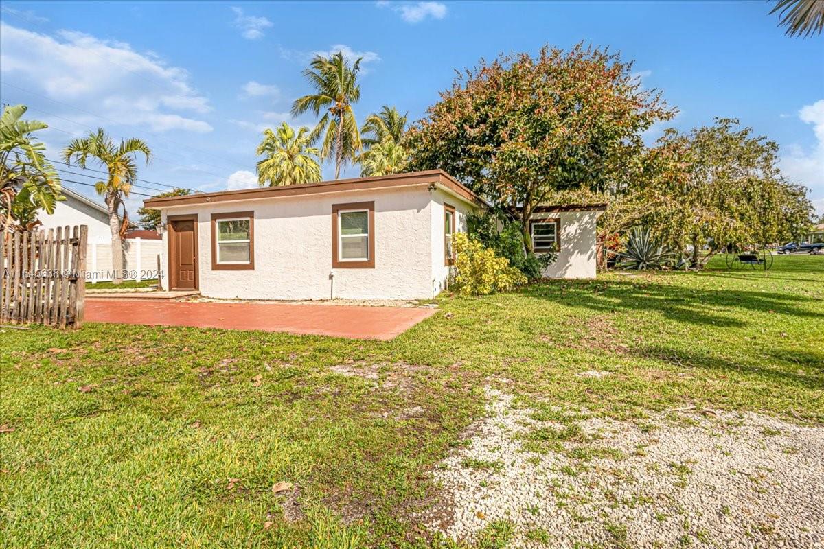 73rd Ter, Davie, FL 33314
