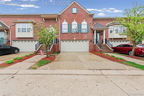 13199 Golf Pointe Dr, Taylor, MI, 48180-6522 | Card Image