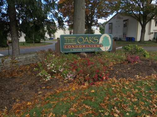 27-27 Little Oak Ln, Rocky Hill, CT, 06067-1839 | Card Image