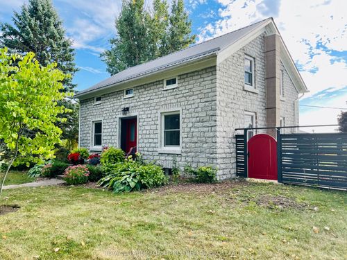 15 14th Line Rd, Wolfe Island, ON, K0H2Y0 | Card Image