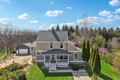 9224 Fargo Road, Springdale, WI, 53572 | Card Image