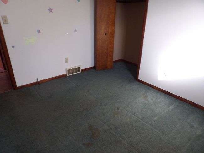 709 New Bedford Rd, House other with 3 bedrooms, 1 bathrooms and 1 parking in West Middlesex PA | Image 4
