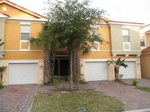 880 Pipers Cay Dr, West Palm Beach, FL, 33415-4011 | Card Image
