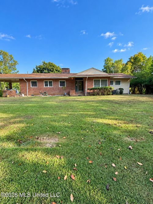 1123 Pine Land Drive, Yazoo City, MS, 39194 | Card Image