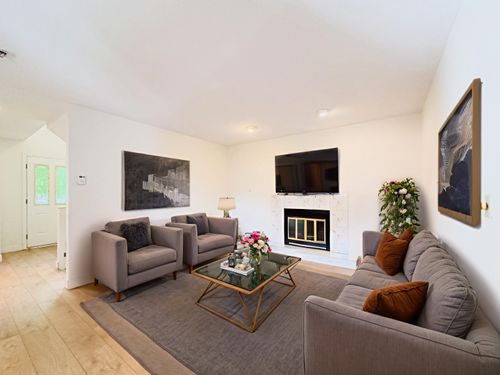 3630 Cambridge St, Vancouver, BC, V5K1M6 | Card Image