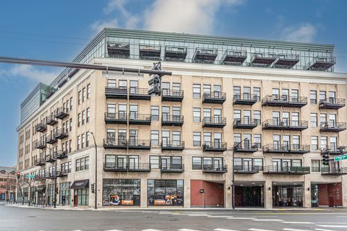 unit-503-1645 W Ogden Ave, Chicago, IL, 60612-4376 | Card Image