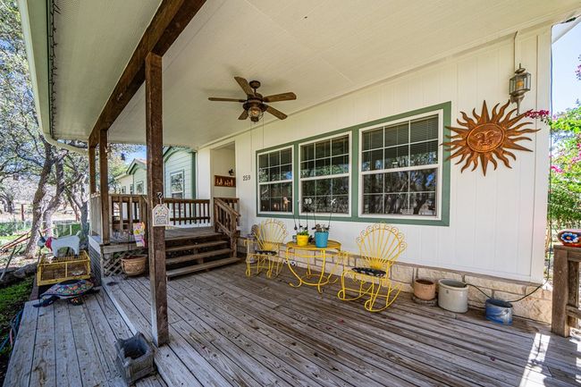 259 Burr Oak Trl, House other with 3 bedrooms, 2 bathrooms and 3 parking in Harper TX | Image 7
