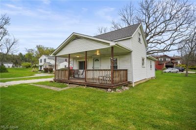 1195 W Bath Road, House other with 3 bedrooms, 1 bathrooms and null parking in Cuyahoga Falls OH | Image 2