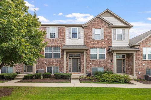254 Devoe Dr, Oswego, IL, 60543-4066 | Card Image