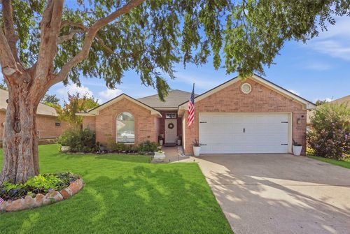 221 Whitestone Way, Weatherford, TX, 76085-3615 | Card Image