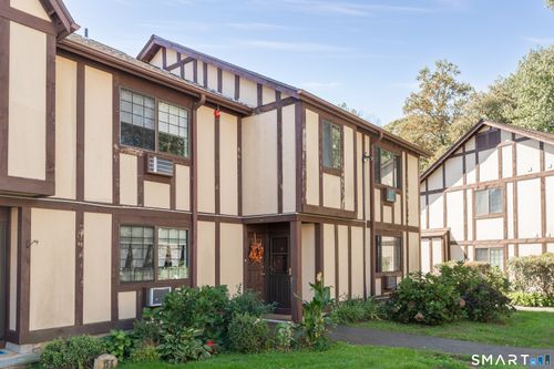 153-153 Foxwood Close, Milford, CT, 06461-2732 | Card Image