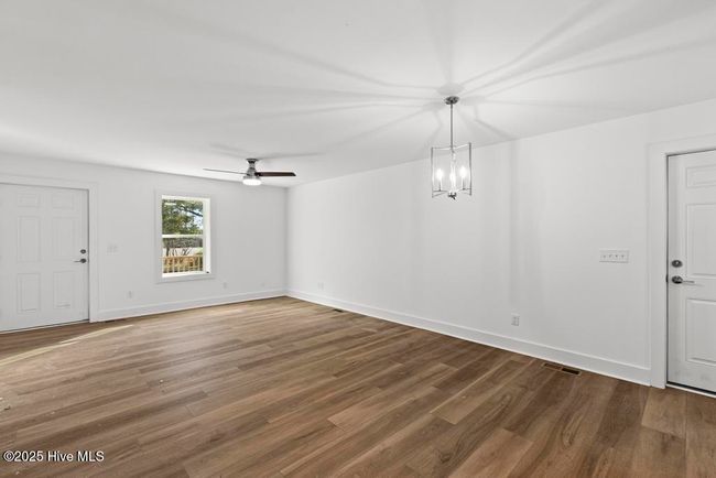 1510 Nc Highway 210 W, House other with 3 bedrooms, 2 bathrooms and null parking in Hampstead NC | Image 6