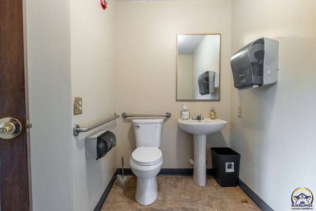 1505 Linn St, Home with 0 bedrooms, 0 bathrooms and null parking in Valley Falls KS | Image 5
