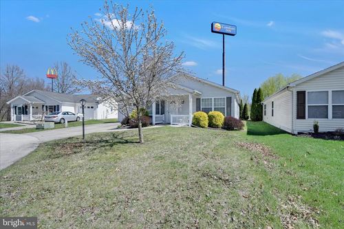 855 Trestle Ct, PINE GROVE, PA, 17963-9700 | Card Image