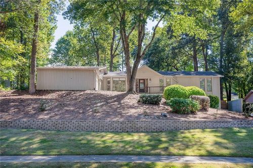 3370 Indian Hills Dr, Marietta, GA, 30068-3254 | Card Image