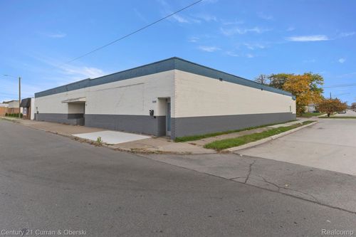 1060 Southfield Rd, Lincoln Park, MI, 48146-2644 | Card Image