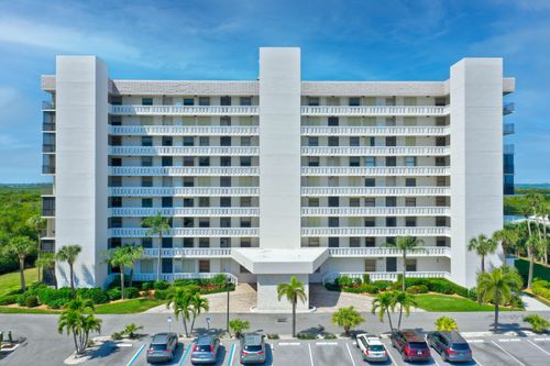 601-5059 N Highway A1a, Hutchinson Island, FL, 34949-8228 | Card Image
