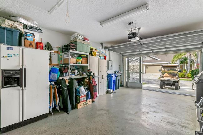 Garage | Image 27