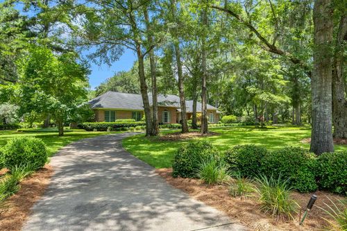 200 Rosehill Dr W, TALLAHASSEE, FL, 32312-9083 | Card Image
