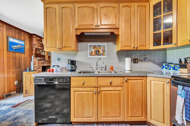 14-Kitchen | Image 14
