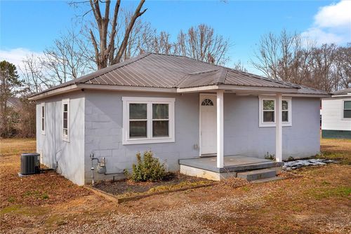 20 Sanders St, Honea Path, SC, 29654-1843 | Card Image