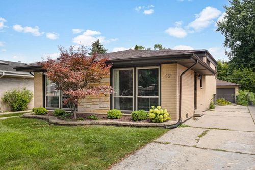 851 Long Rd, Glenview, IL, 60025-3353 | Card Image