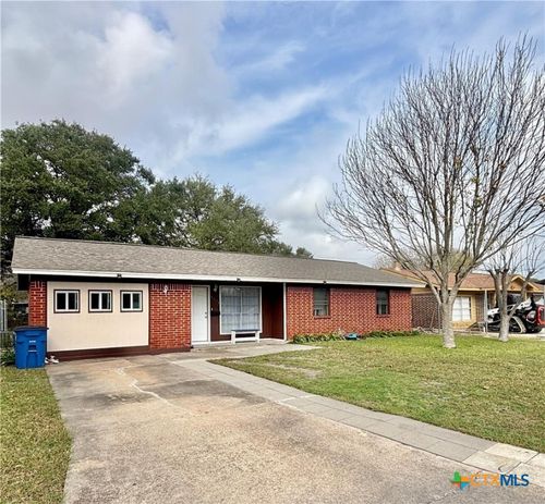 1615 Meadowview Dr, Port Lavaca, TX, 77979-3747 | Card Image