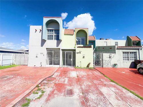 14-3895 W 9th Way, Hialeah, FL, 33012-8219 | Card Image