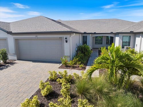 6511 Silverstar Dr, Sarasota, FL, 34240-2369 | Card Image