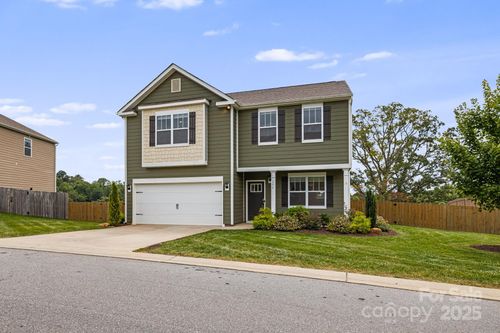 206 Marathon Ln, Candler, NC, 28715-0716 | Card Image