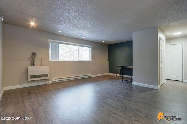 Living Area 2 | Image 11