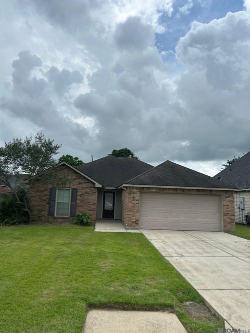 17093 Richmond Dr, Prairieville, LA, 70769 | Card Image