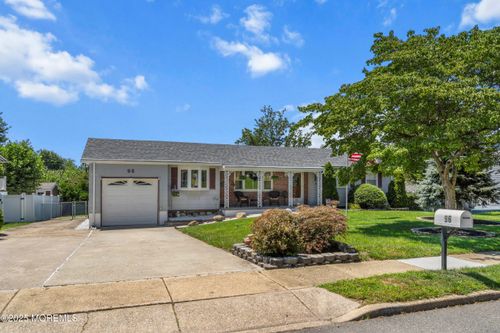96 Curtis Pl, Toms River, NJ, 08753-4265 | Card Image