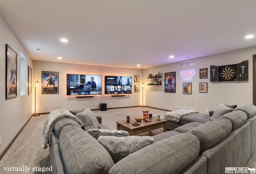 7121 Lilee Ln, Lincoln, NE, 68516-8905 | Card Image