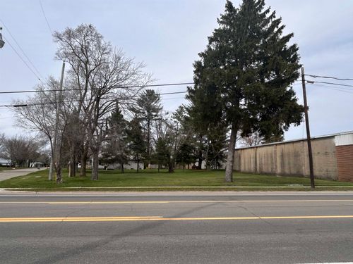 434 W 5th St, Clare, MI, 48617-9401 | Card Image