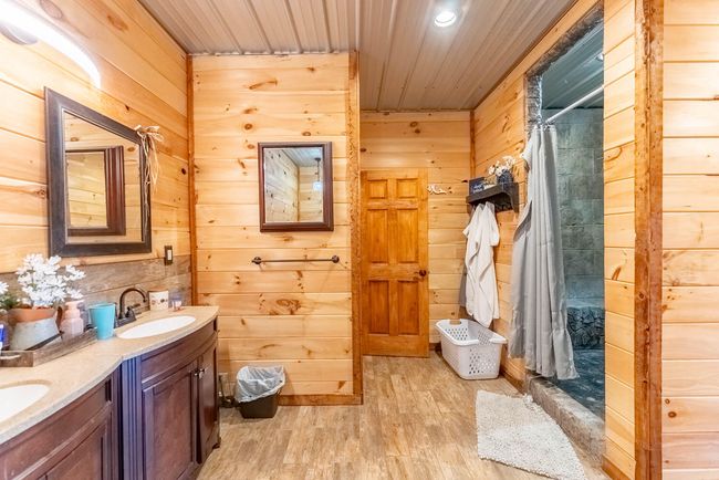 Custom Home and Acreage for Sale38 | Image 38