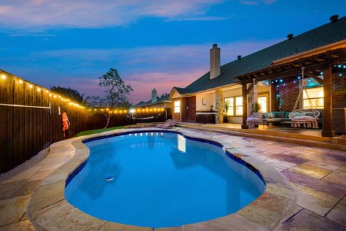 320 Timbercreek Ct, Princeton, TX, 75407-5737 | Card Image