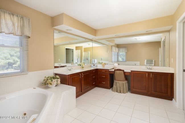 3 Hannah Mount Dr, House other with 5 bedrooms, 5 bathrooms and null parking in Millstone Township NJ | Image 29