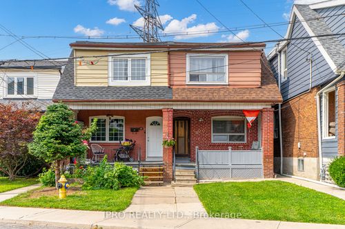 16 Pryor Ave, Toronto, ON, M6N1M4 | Card Image