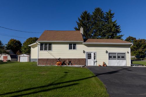 16 Cornell St, Horseheads, NY, 14845 | Card Image