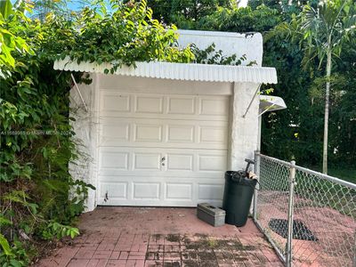 1231 Lisbon St, House other with 3 bedrooms, 2 bathrooms and null parking in Coral Gables FL | Image 3