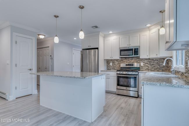Kitchen | Image 15