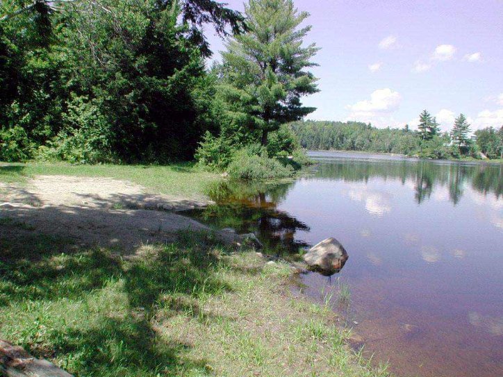 Land in Grenville-sur-la-Rouge 2