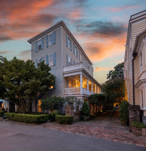 3 Lamboll St, Charleston, SC, 29401-2715 | Card Image