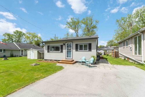 11110 Desiree St, Wainfleet, ON, L0S1V0 | Card Image