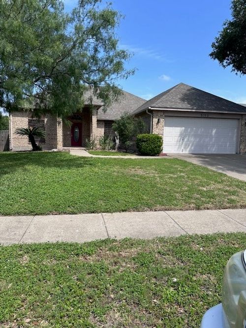 3102 Sonoma Dr, Corpus Christi, TX, 78414-3905 | Card Image