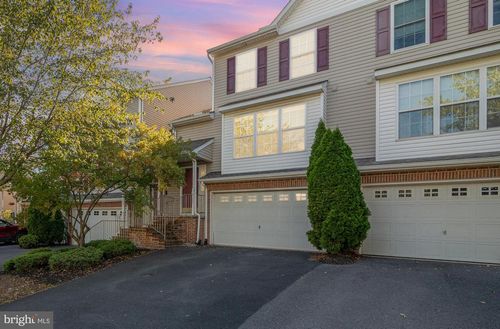 1167 Cross Creek Dr, Mechanicsburg, PA, 17050-2019 | Card Image