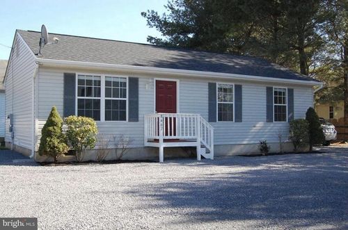 8467 Clover Ct, MARSHALL, VA, 20115-3721 | Card Image